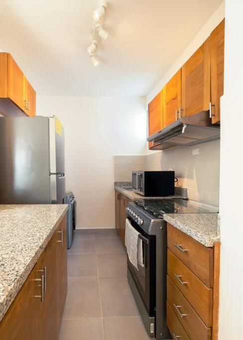 Apartment White Sands Condo, Beach, Wi-fi, Pool